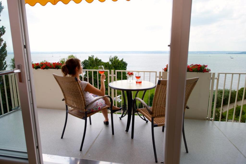 Seehotel Off Meersburg Rum bild